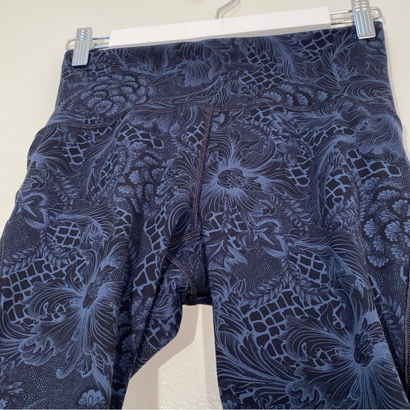 Lululemon Crop Full On Luxtreme Nouveau Mach Blue Black 6 - Picture 6 of 14